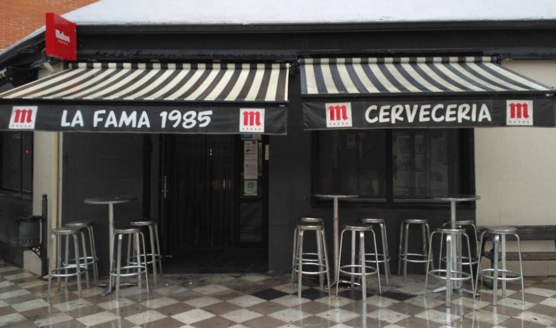 El bar La Fama ha optado por abrir sus puertas en la fase 2 de la desescalada