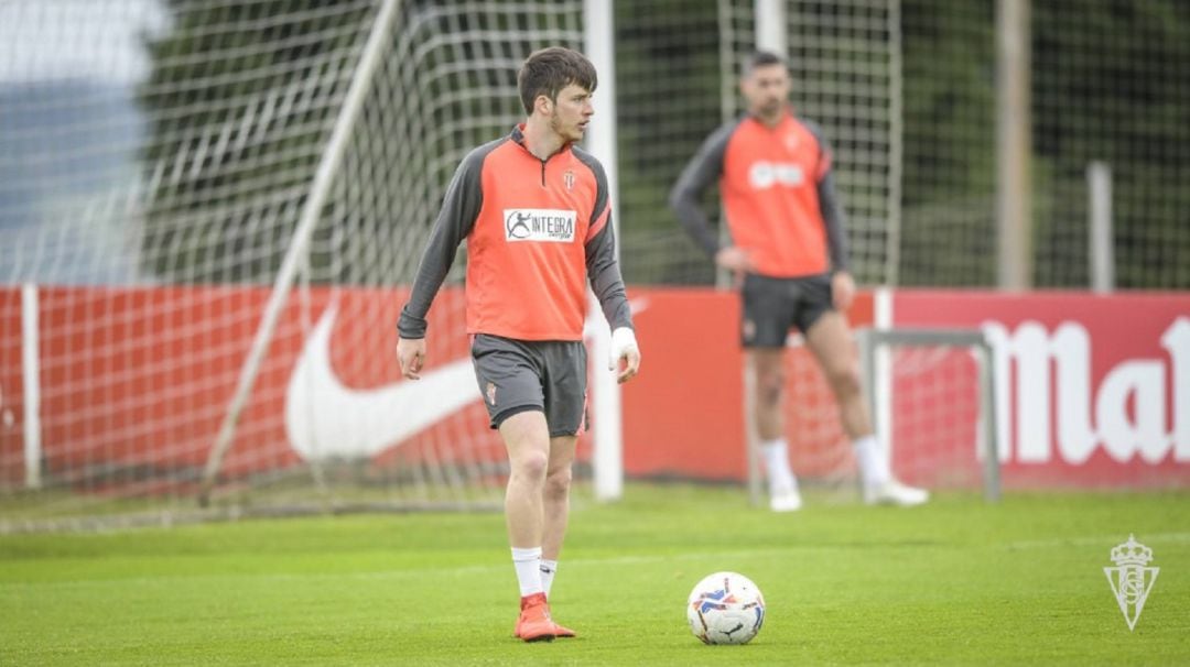 Guille Rosas entrenando en Mareo.