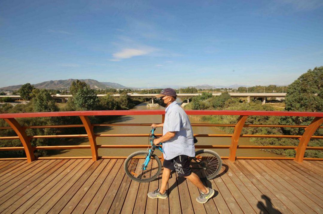 Inaugurada la pasarela de madera del Guadalhorce, la más grande de Europa