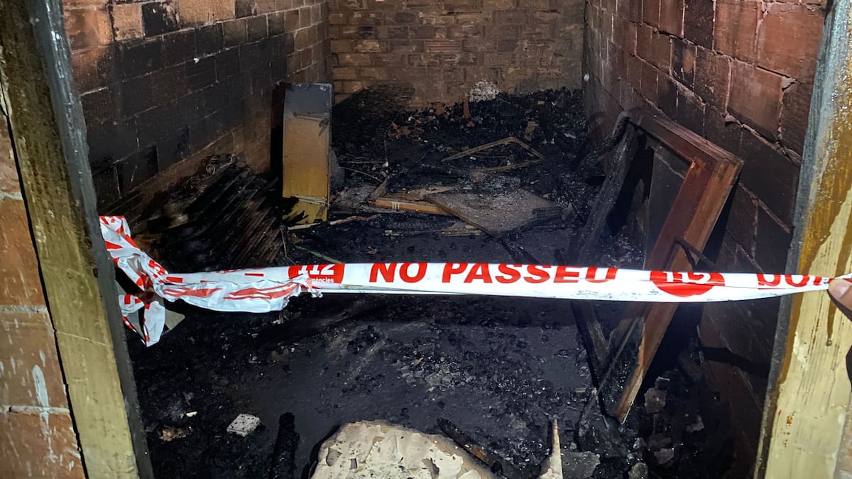 Cinco jóvenes de entre 14 y 18 años mueren en un incendio en un trastero de un edificio en Manlleu (Barcelona)