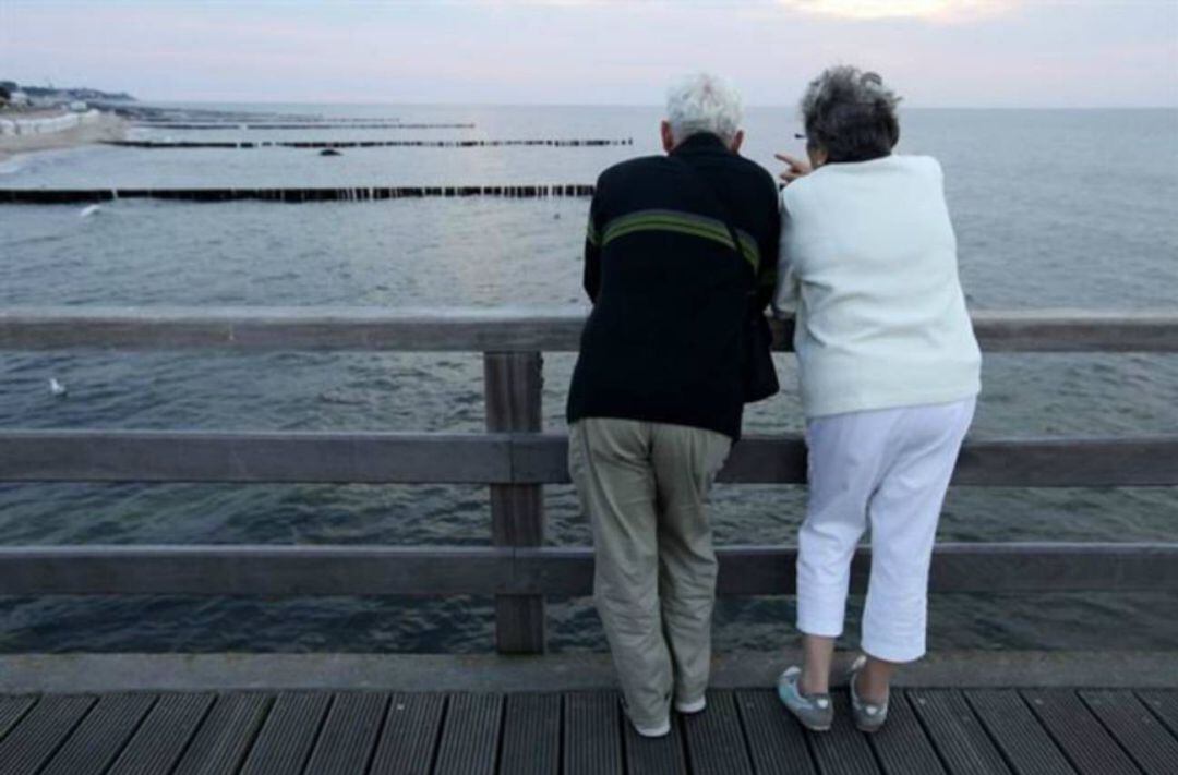 Personas mayores de vacaciones