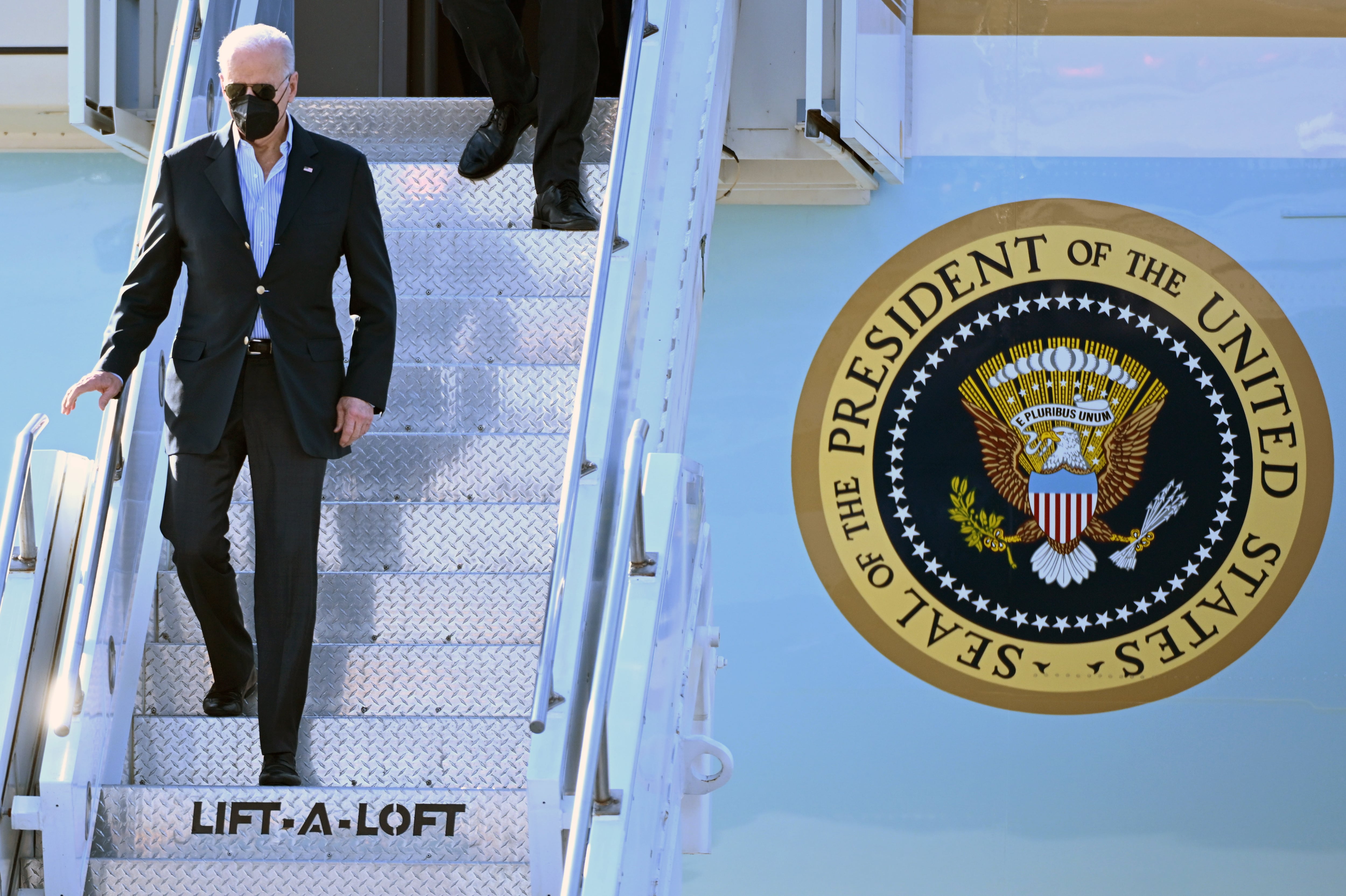 El presidente de EEUU, Joe Biden, llega al aeropuerto de Jasionka,  cerca de Rzeszow, (Polonia).