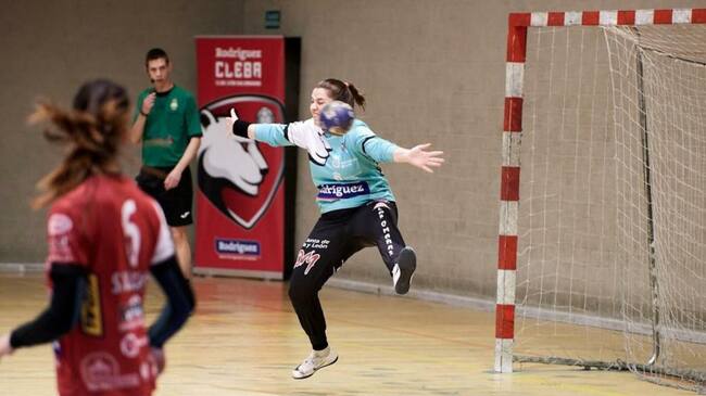 El Cleba da continuidad a la portería con Bárbara Seco