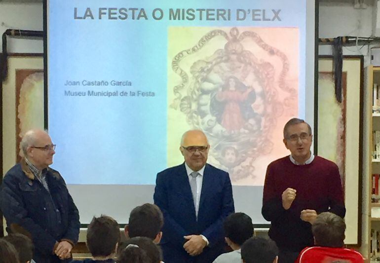 Charla sobre el Misteri en el Sixto Marco