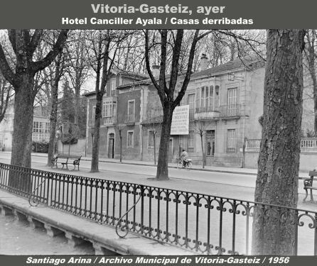 Casas derribadas para construir el Hotel