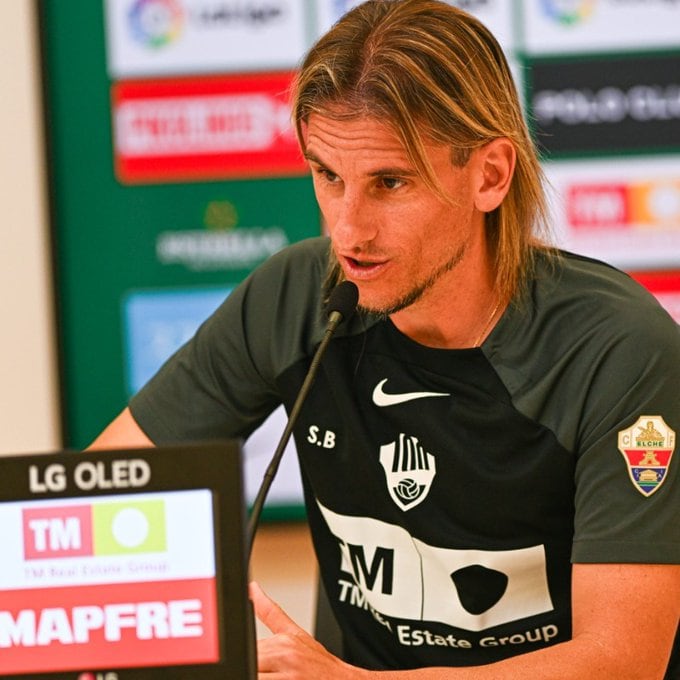 Beccacece durante su rueda de prensa previa al Almería-Elche