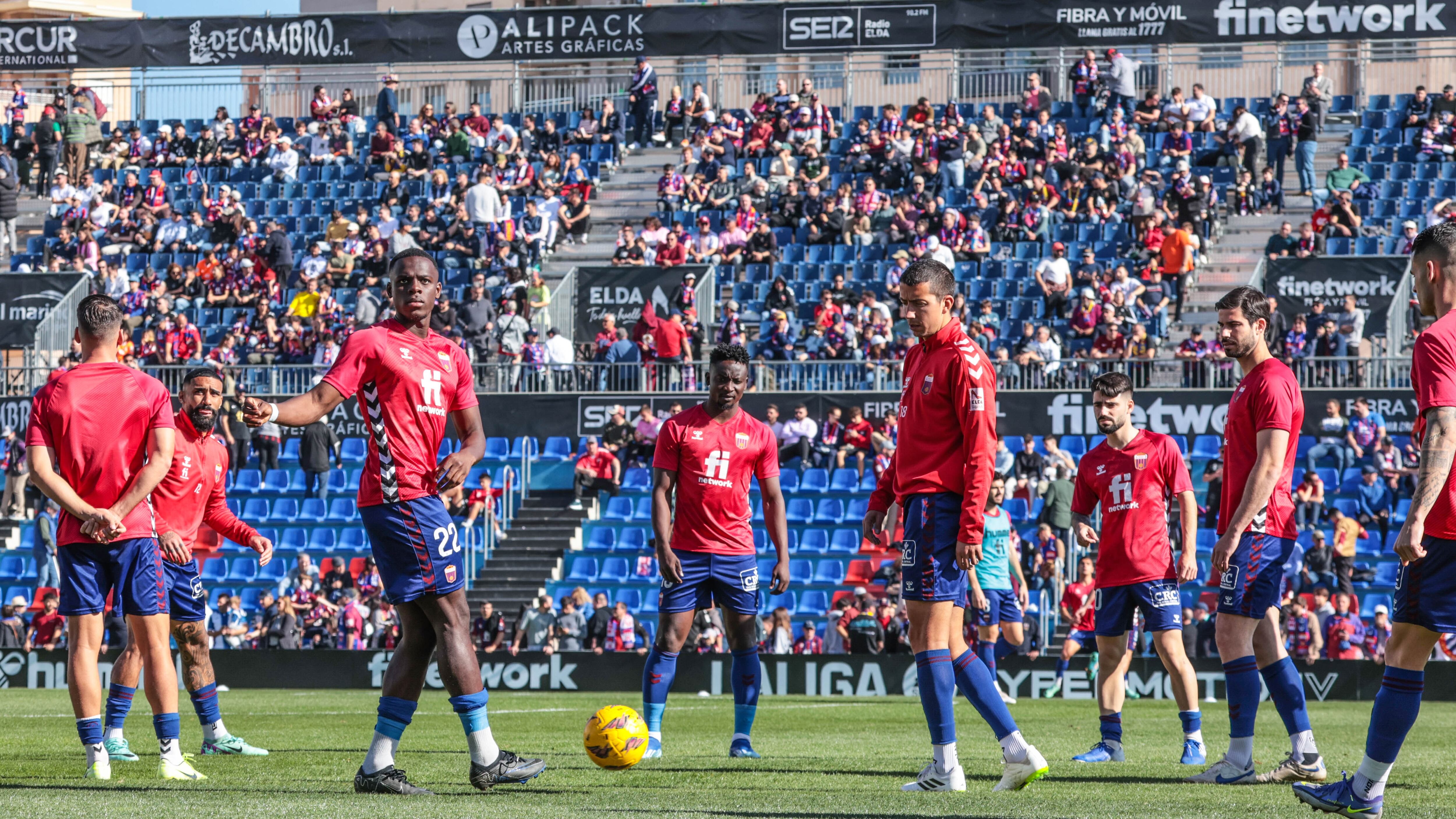 El Eldense sigue confiando en su afición para ganar en su campo