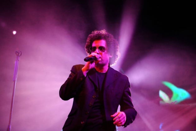 Andrés Calamaro durante una actuación en 2012