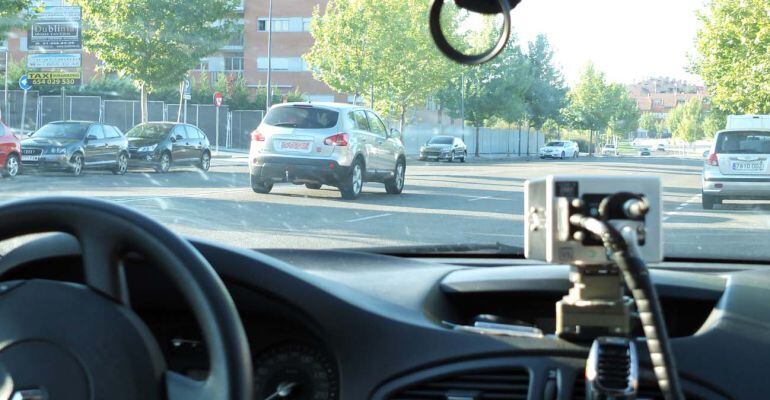 Cámara de control y medición de velocidad en el casco urbano de Paracuellos de Jarama