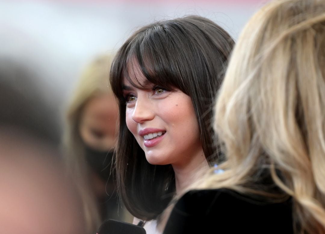 Ana de Armas en una alfombra roja. La actriz no estuvo incluida dentro del montaje final de la película &#039;Yesterday&#039;.