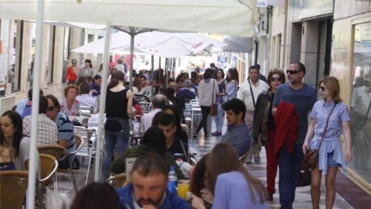 Mesa de Córdoba: veladores, el difícil equibrio en el uso el espacio público