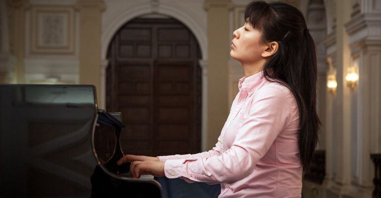 La china Ran Feng participando en el Concurso Internacional de Piano Premio Jaén.