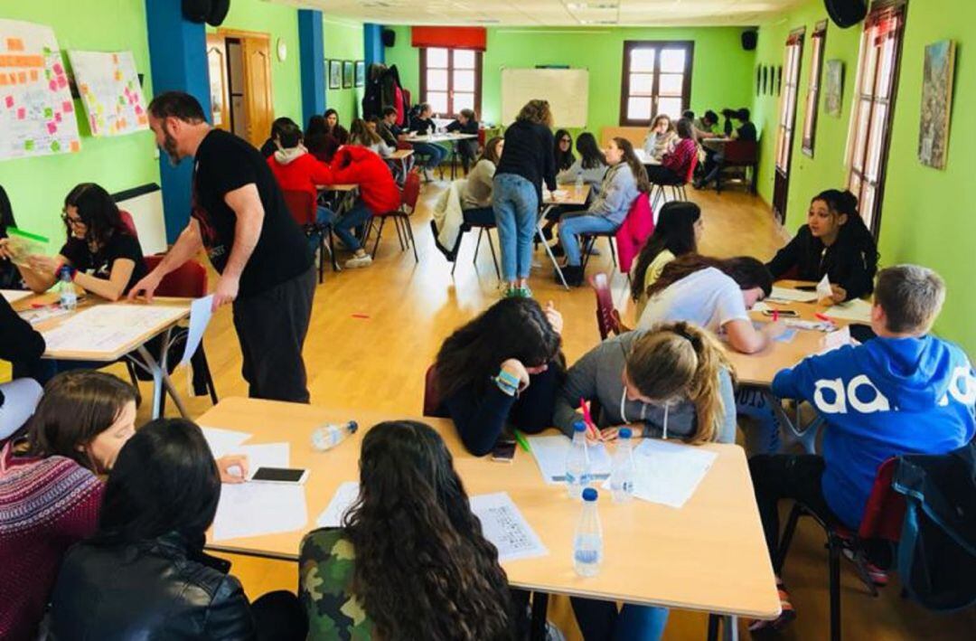 Imagen de uno de los talleres presenciales en la Casa Joven de Segovia