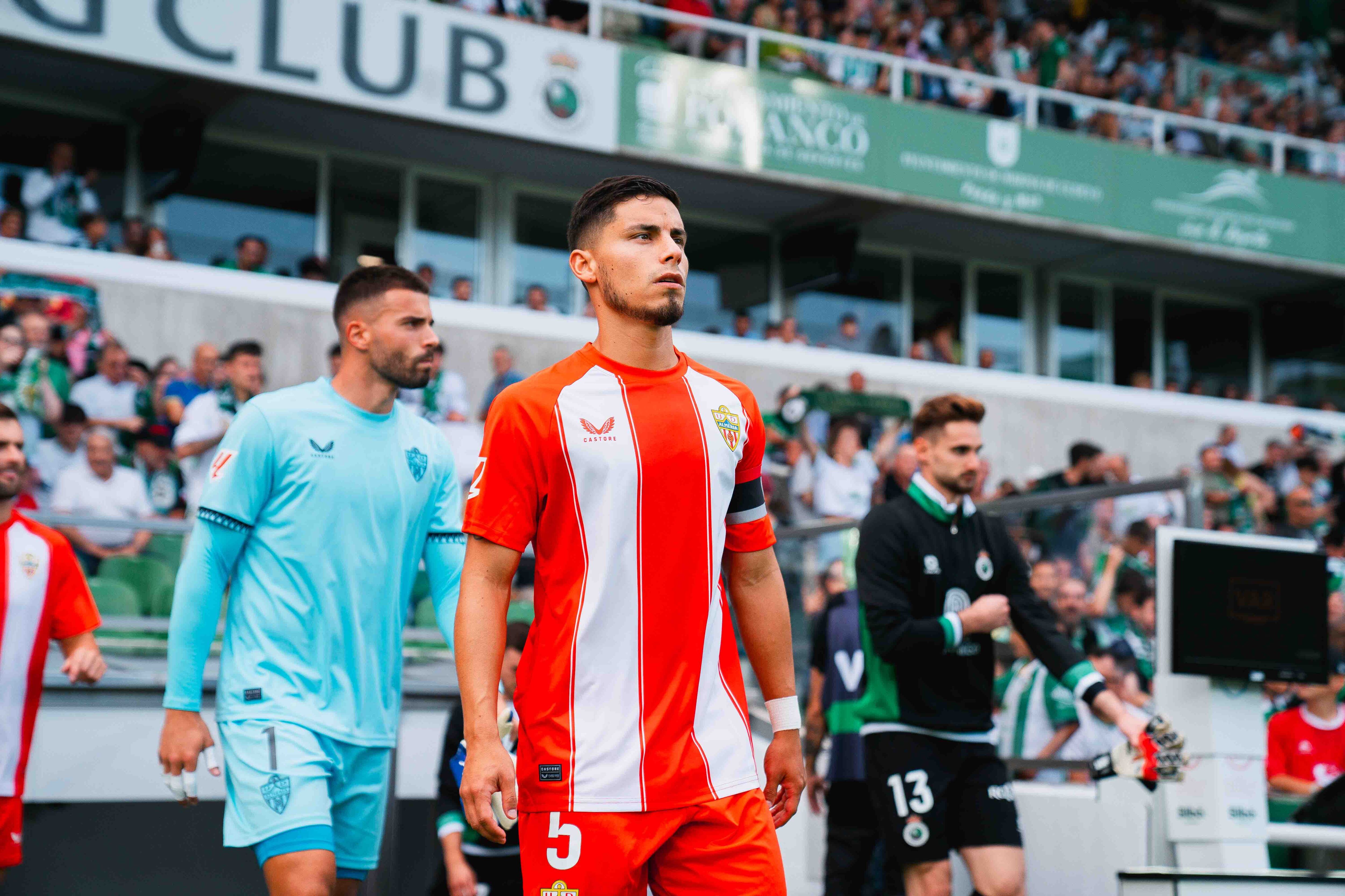 El capitán número 2 del Almería realmente es el número 1.