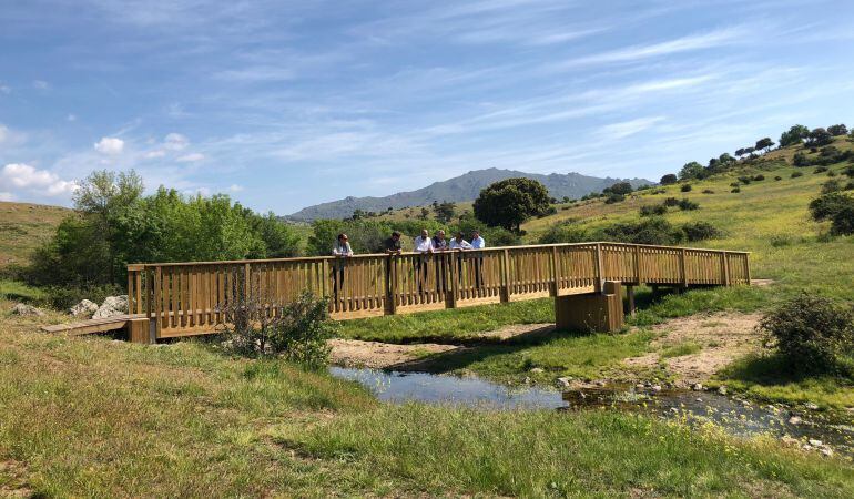 En el nuevo puente sobre el río Tejada se han invertido 19.000 euros