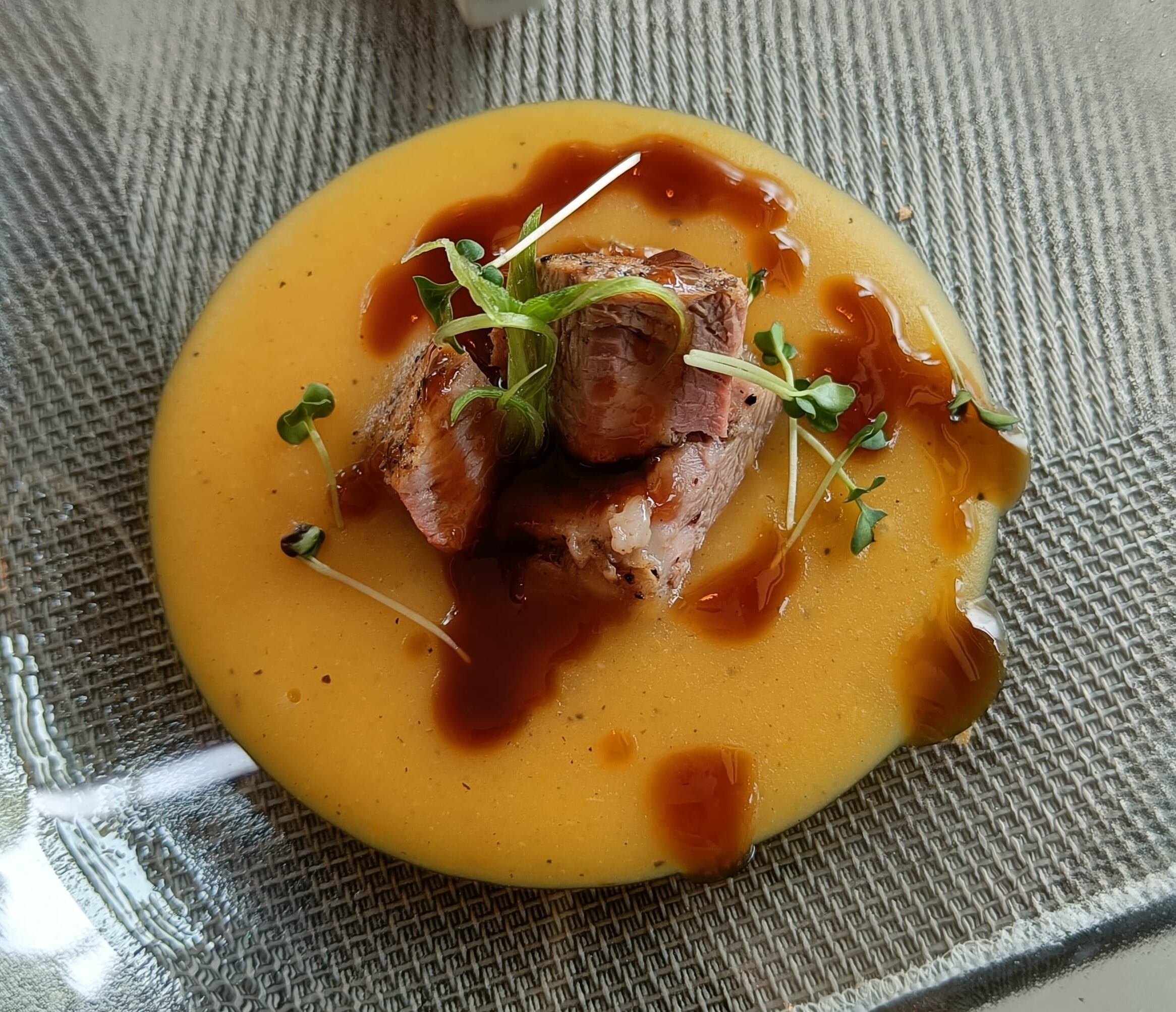 Presa ibérica de Daiba