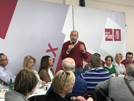 Alejandro Soler en un momento de su intervención