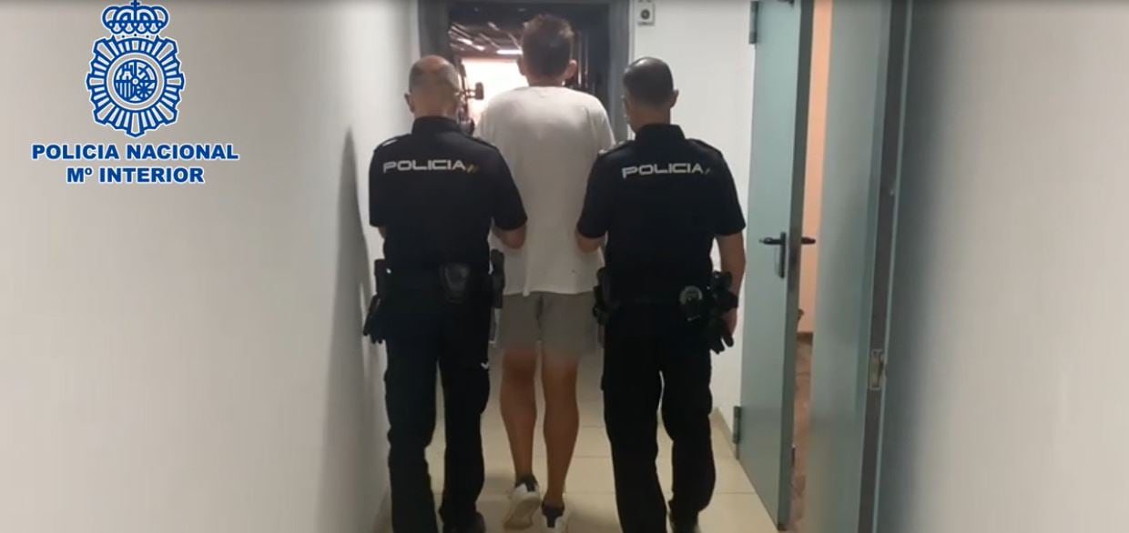 El detenido, en dependencias policiales.