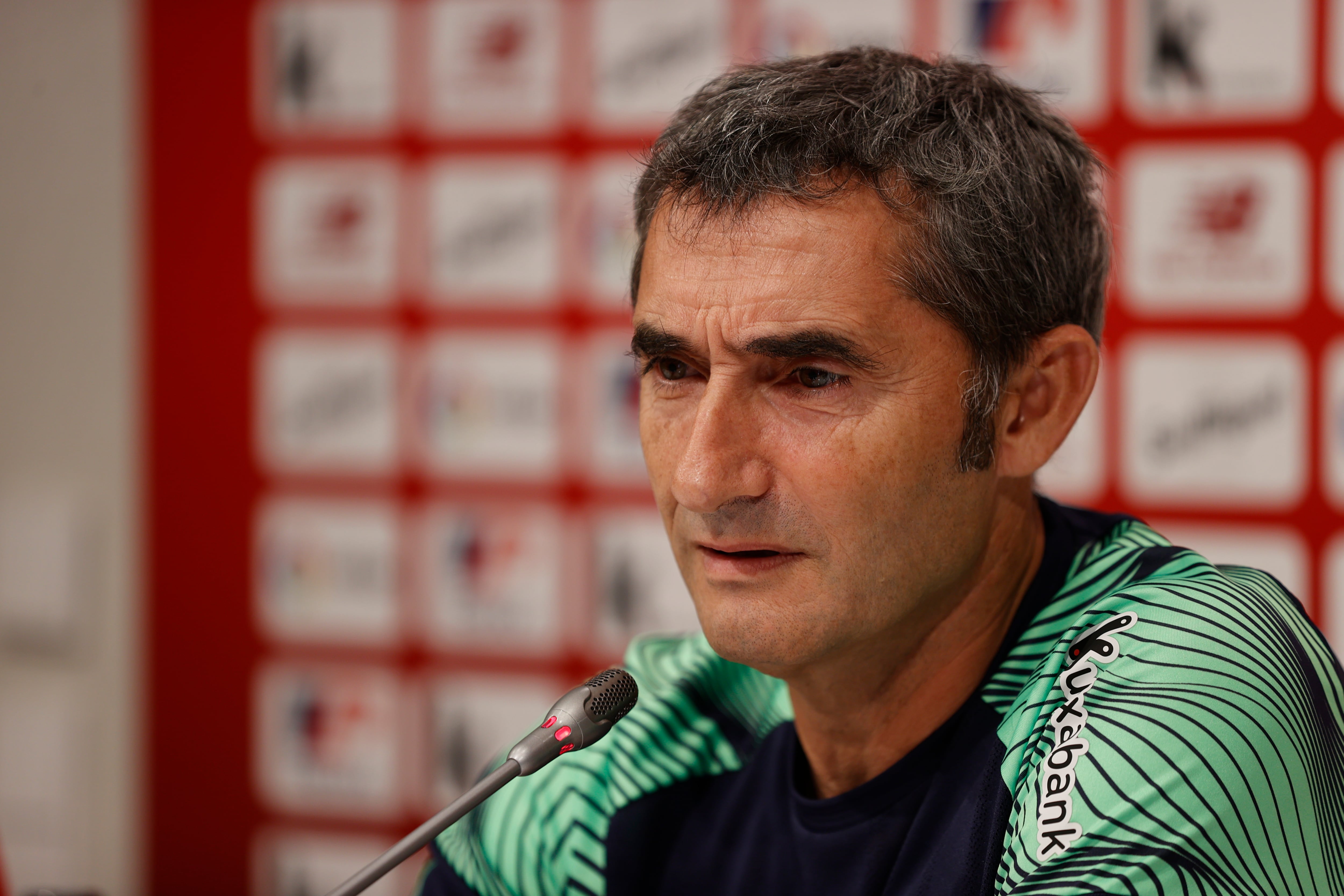 El entrenador del Athletic Club, Ernesto Valverde, durante una rueda de prensa