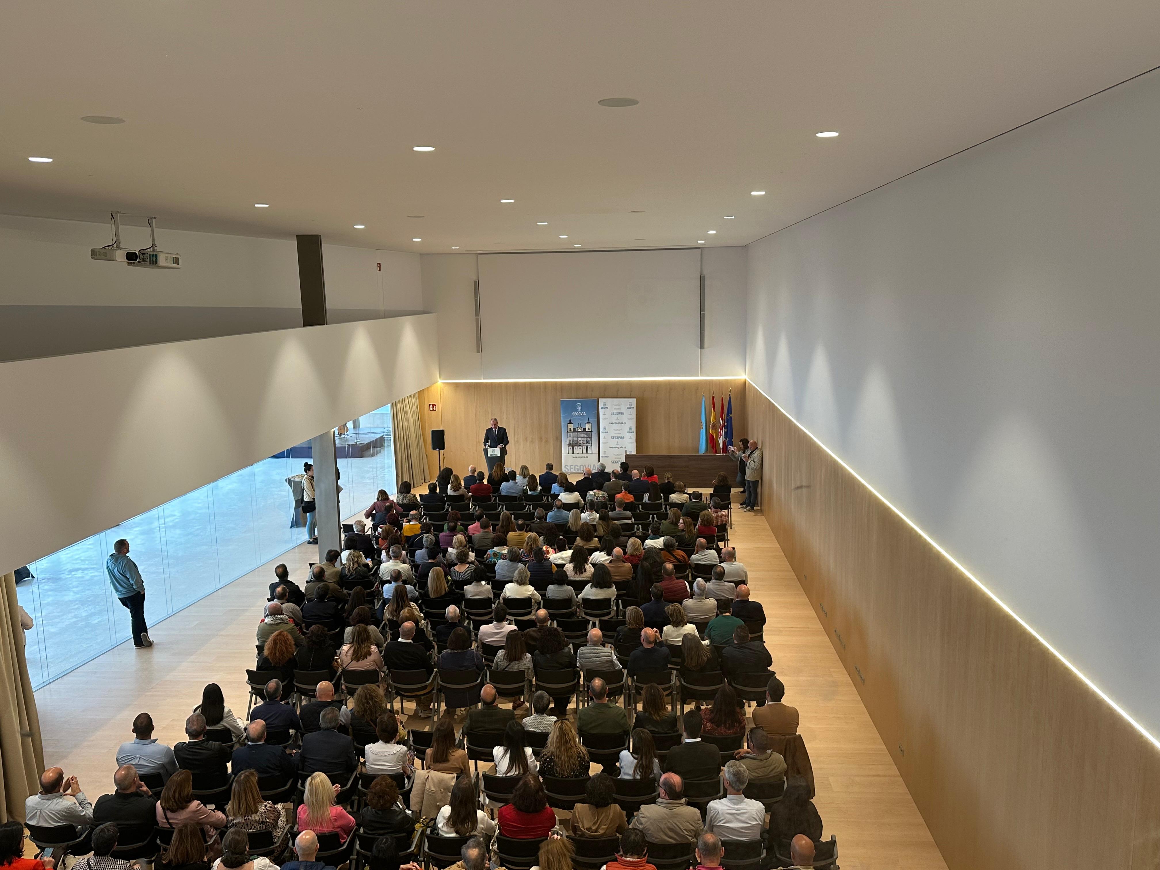 El edificio CIDE acoge la celebración de Santa Rita del Ayuntamiento de Segovia