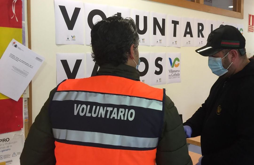 Imagen de voluntarios en el C.C. El Molino