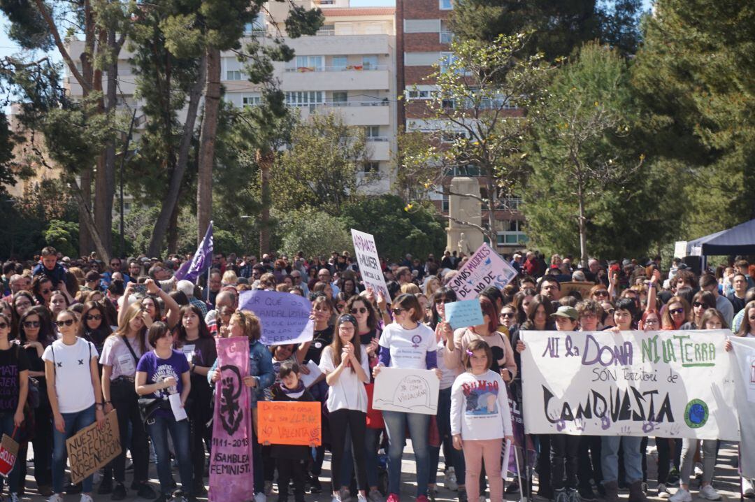 Elda, Petrer y comarca se unen en la huelga feminista del 8 de marzo