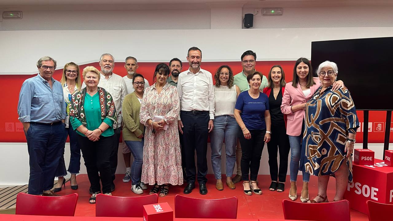 PSOE se reúne con entidades sociales