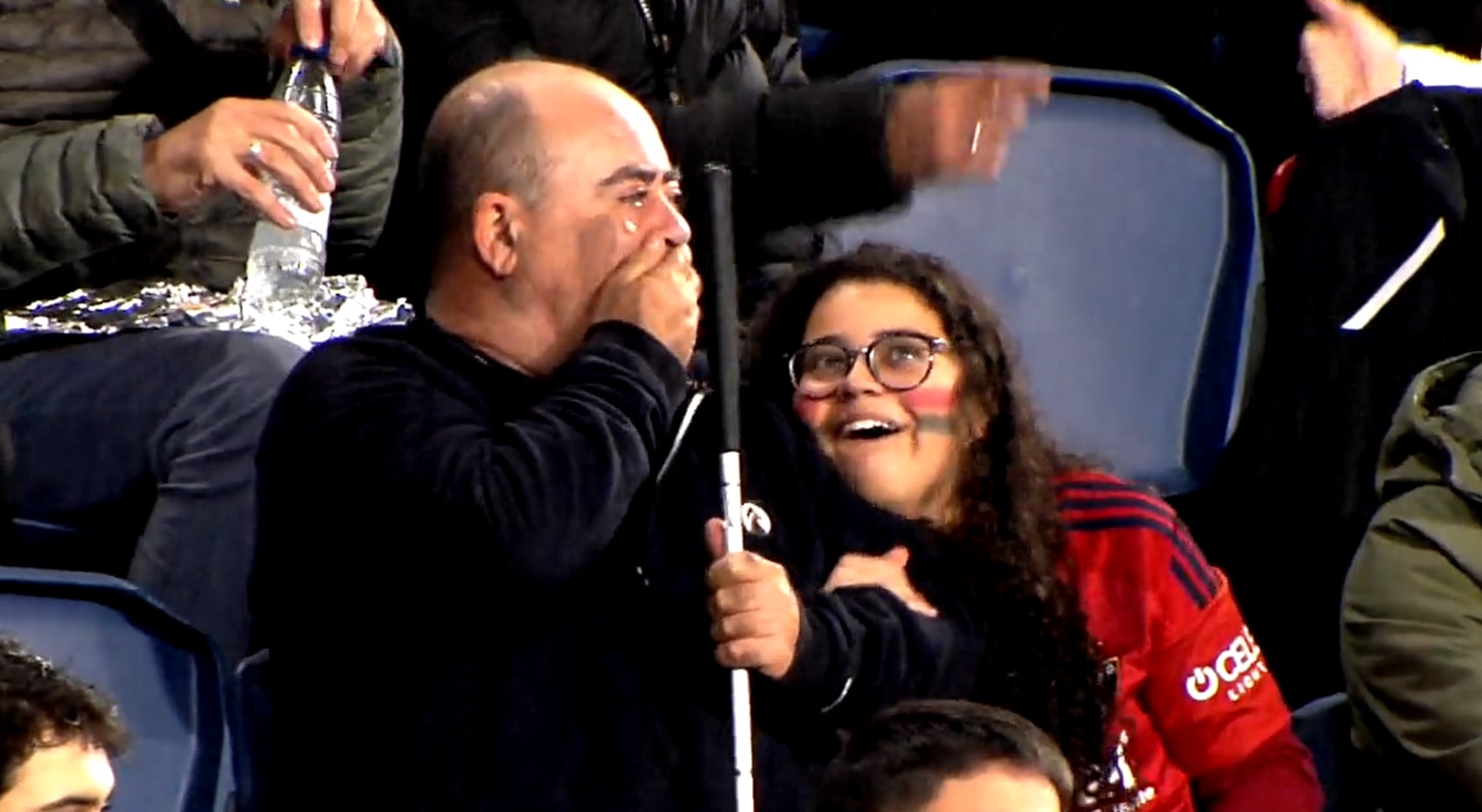 Alfredo y su hija viven un partido en el Sadar