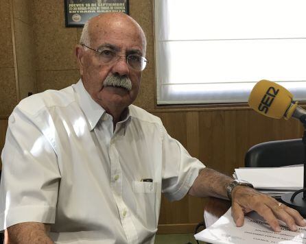 Eduardo Domínguez en el estudio de SER Cuenca.