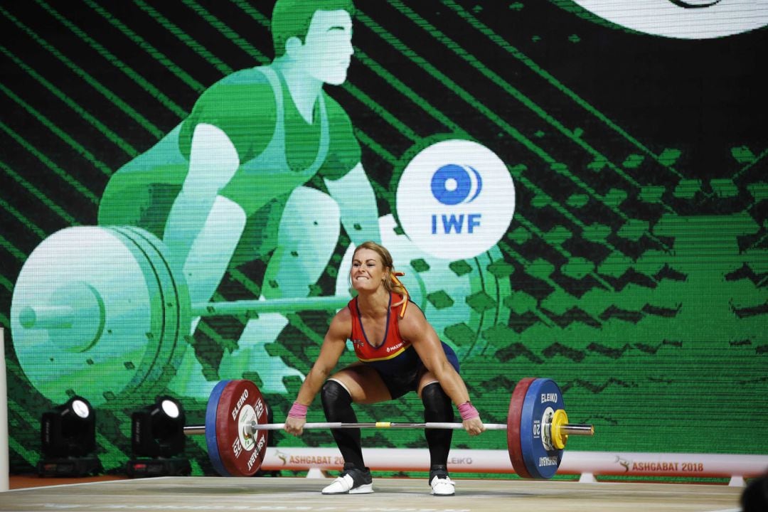 Lydia Valentín durante su concurso en el Mundial de Turkmenistán.