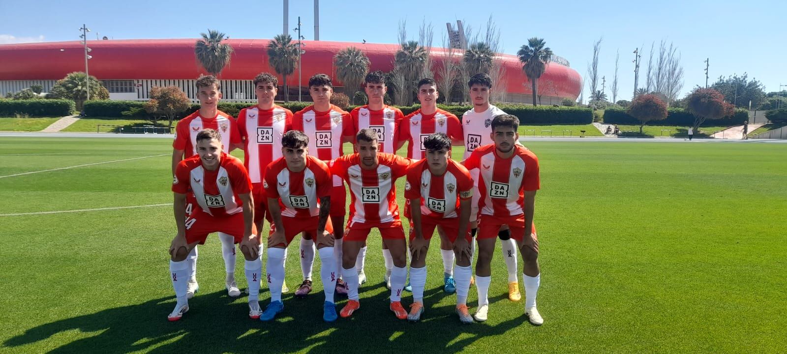 El once del Almería B en el partido ante el Cádiz Mirandilla.