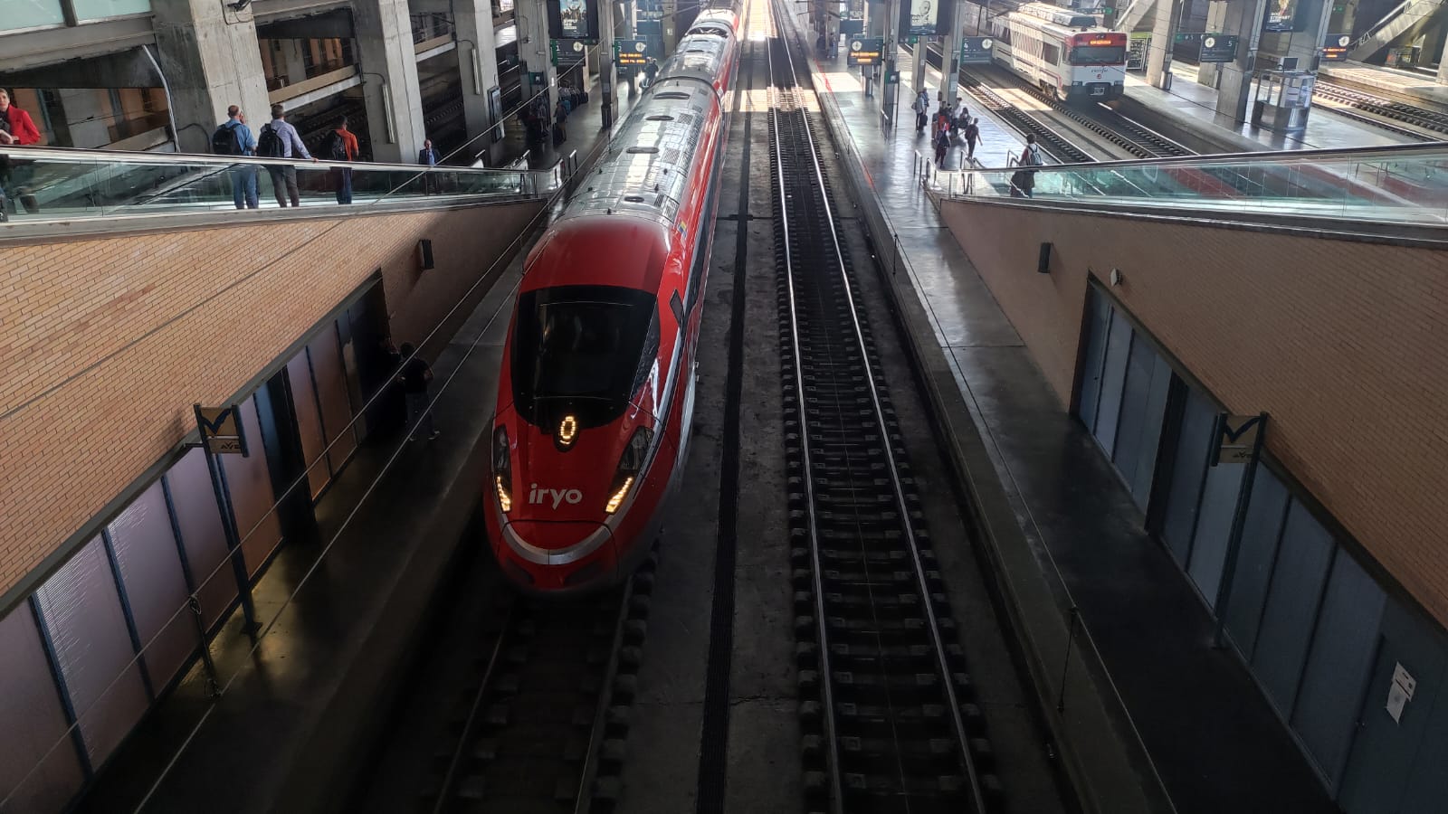 Tren Iryo en la Estación Córdoba Central