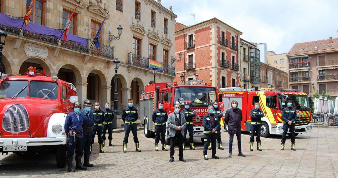 Presentación nuevo camión de bomberos