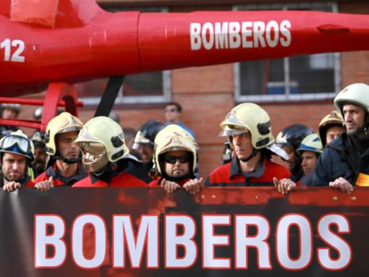 500 bomberos contra la privatización del rescate de montaña