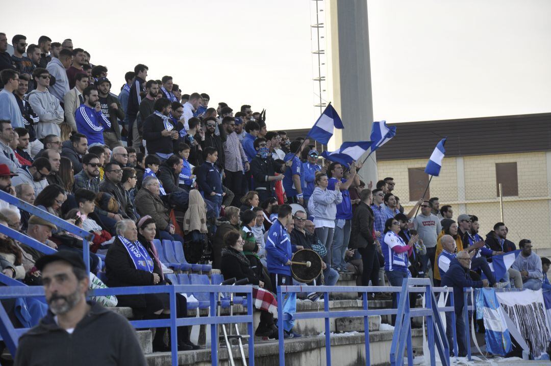 Afición del Xerez CD durante un encuentro en La Juventud. 