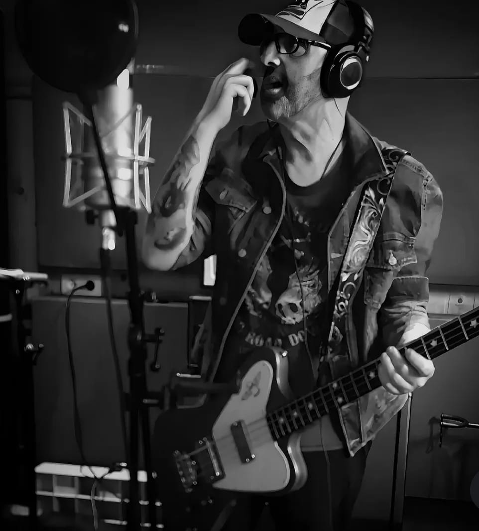 Gustavo, en su faceta musical