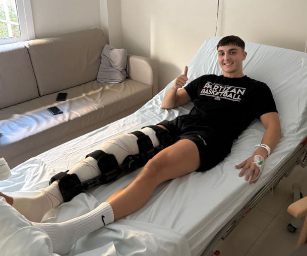 Álex Rubín de Celis ya ha sido operado de la grave lesión de sufrió en Albacete