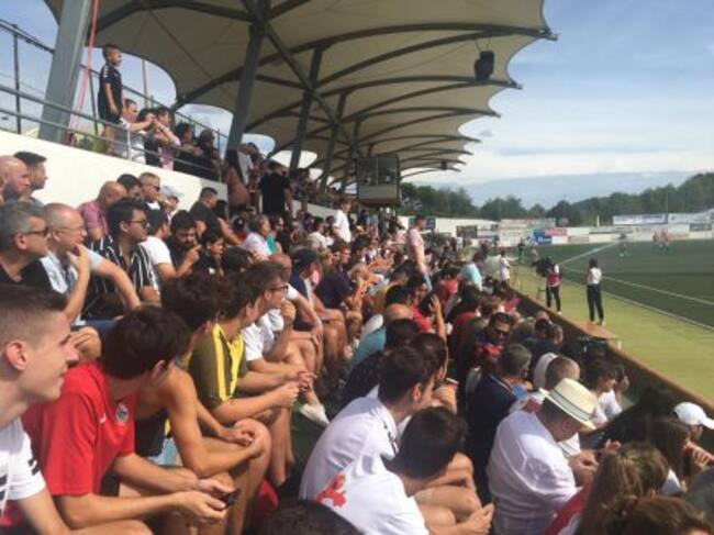 Unos 2.000 aficionados han acudido al encuentro