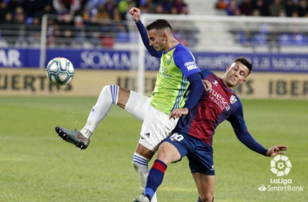 Tras siete jornadas sin perder la Ponferradina no pudo sumar en Huesca en un partido que todo se le puso en su contra