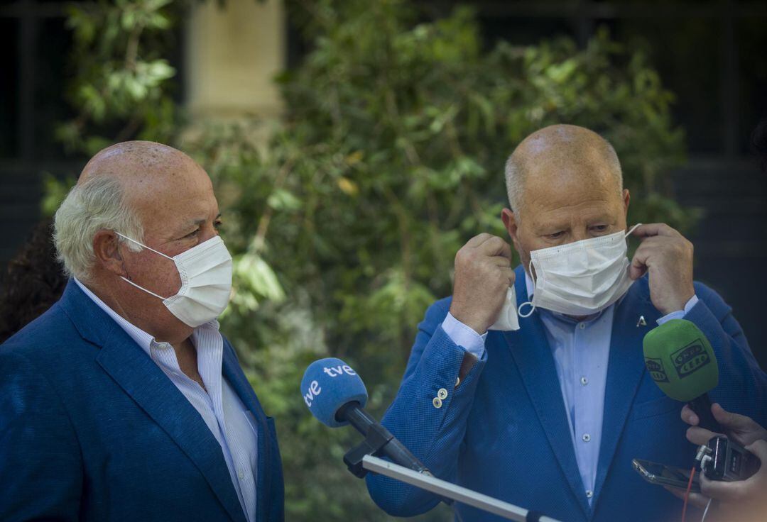 Jesús Aguirre y Javier Imbroda, consejeros de Salud y Educación