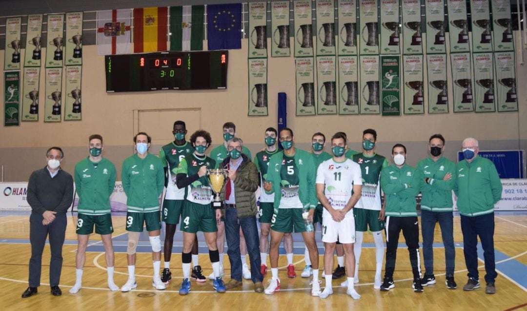 La Copa de Andalucía sigue estando en las vitrinas del Unicaja Almería.