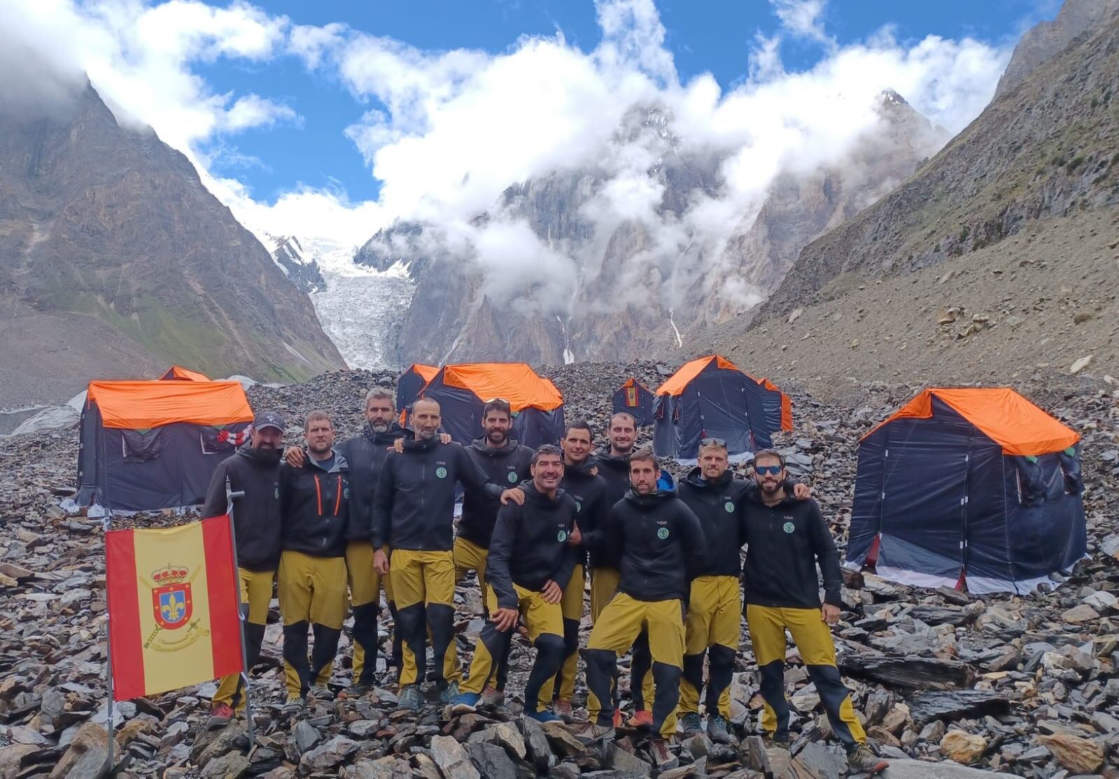 Expedición al Honbroc Peak por parte del Grupo Militar de Alta Montaña