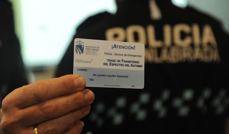 La tarjeta identificativa pretende ayudar a las personas con autismo en situaciones de necesidad.