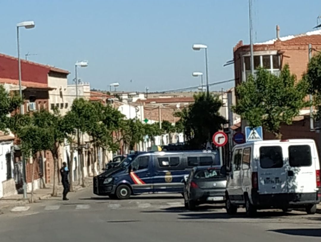 Imagen de la presencia de los agentes de la Policía Nacional en Bolaños, esta semana durante la operación