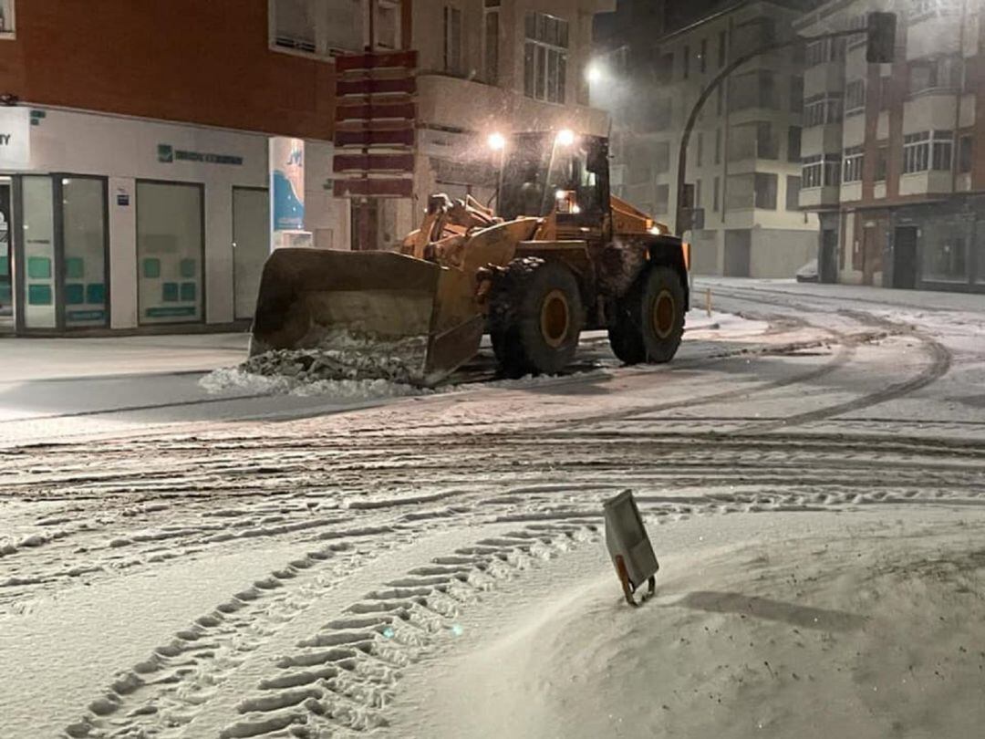 Labores de limpieza viaria que se han dedsarrollado en Medina durante el fin de semana