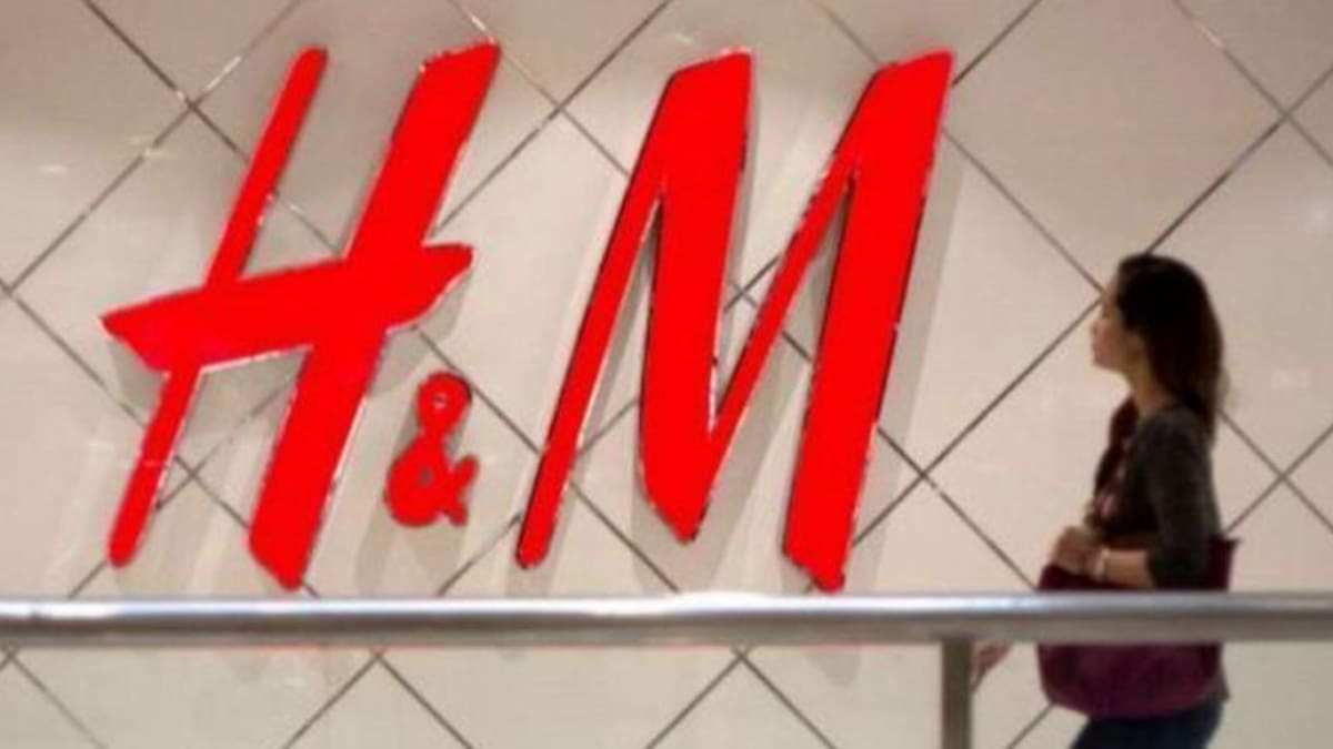 La plantilla de H&M en Ponferrada se moviliza contra el ERE pretentido por la empresa