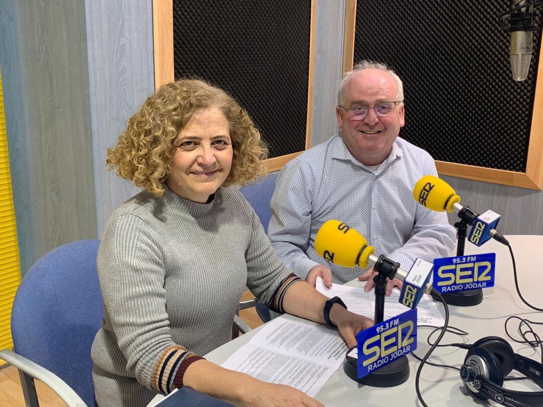 Momento de la entrevista a la concejala de Cultura, Turismo y Promoción, Juan Vílchez, presentando las Fiestas Medievales y Carnaval