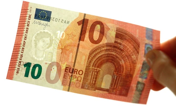 El nuevo billete de 10 euros incorpora elementos de seguridad nuevos y mejorados.