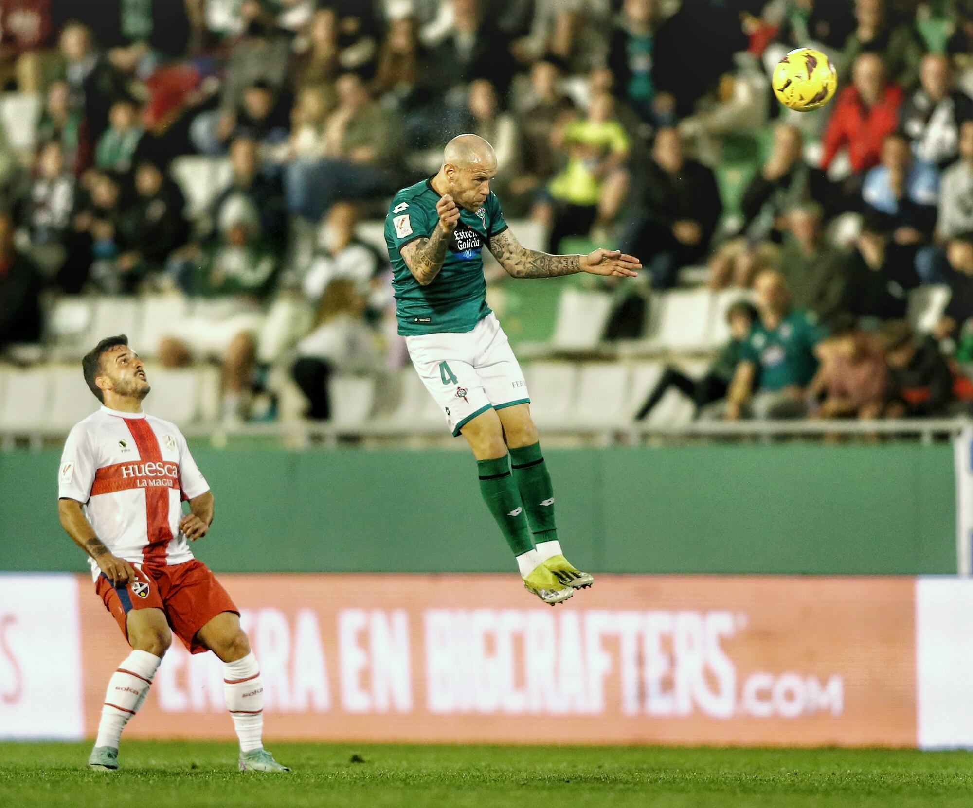 Jon García, en una imagen del Racing-Huesca en A Malata (foto: Mero Barral / Cadena SER)