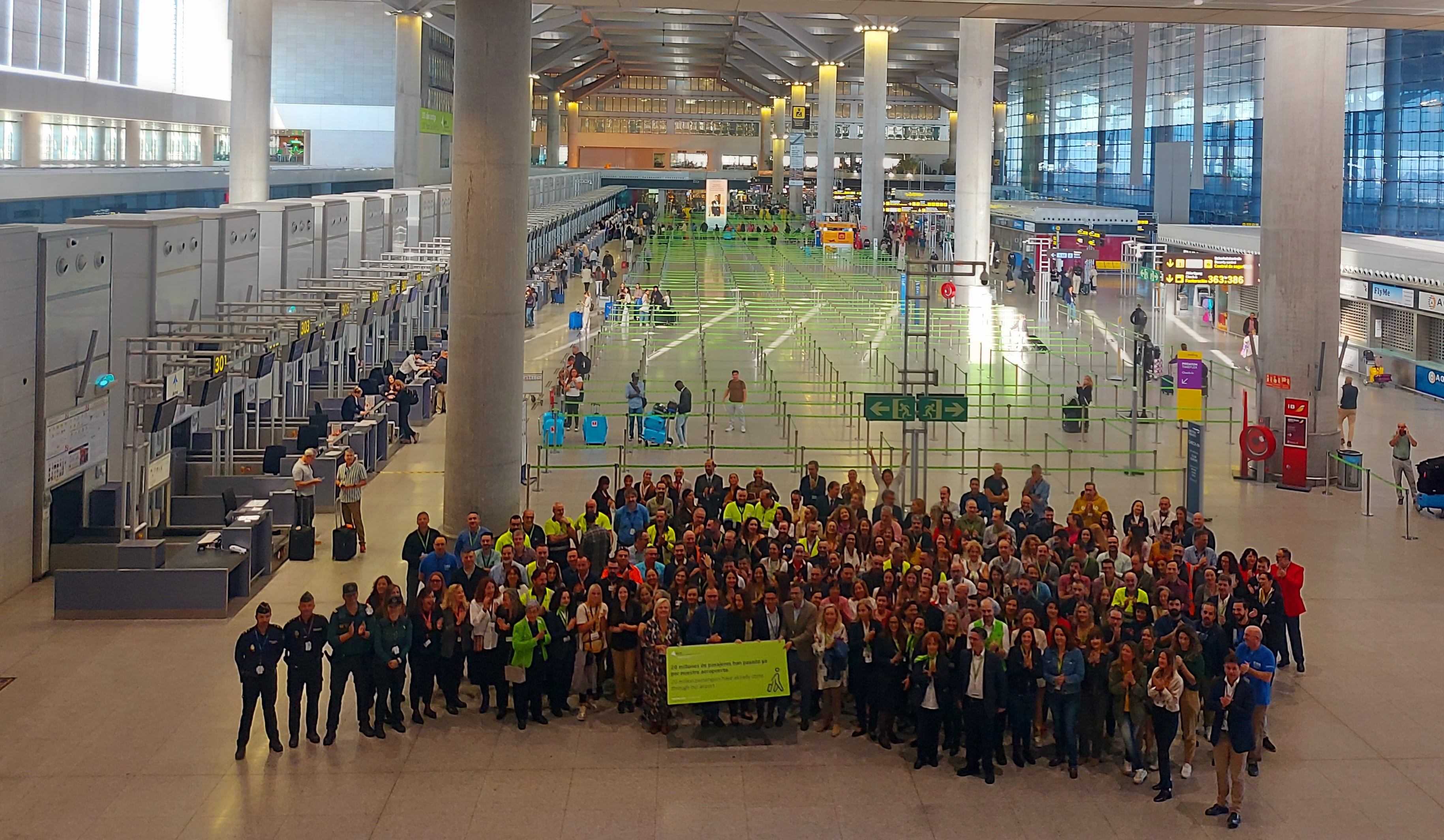 El equipo del Aeropuerto de Málaga en una imagen de familia